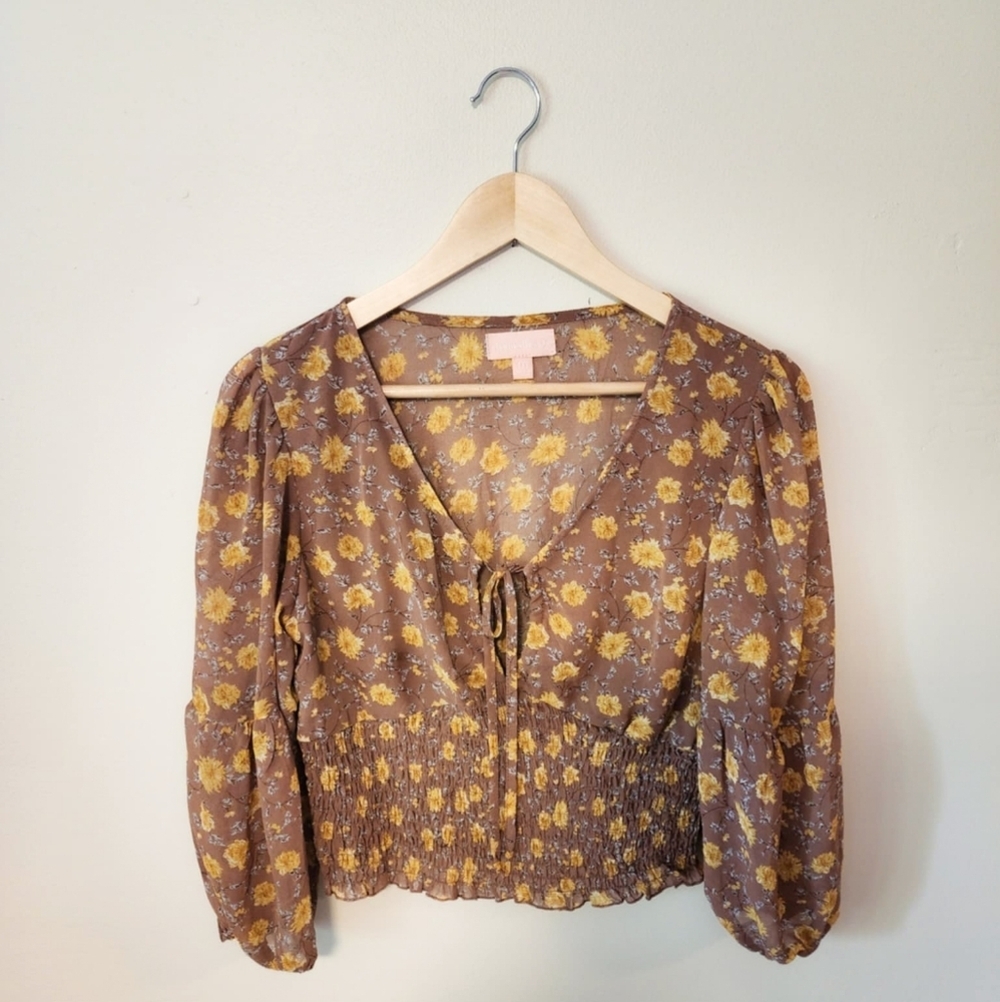 Charmed Hearts Yellow Floral Chrysanthemum Top